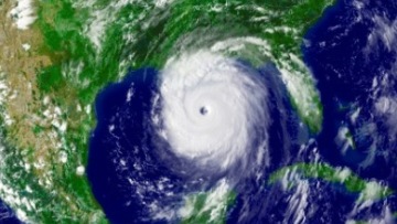 Μίνι οπλοστάσιο διέθετε αστυνομικός, φρουρός του Γερμενή