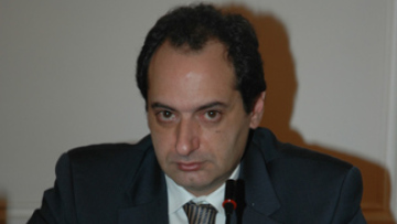 «Χέρι - χέρι» Πλούταρχος με Οικονομόπουλο στην πολυαναμενόμενη πρεμιέρα 