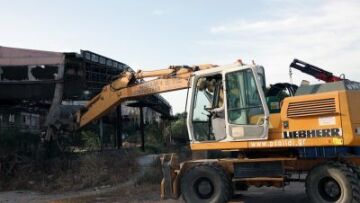 Γλέζος και Λεπέν οι γηραιότεροι ευρωβουλευτές