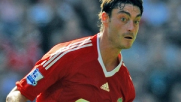  Miranda Kerr και Selena Gomez σε... πλειοδοσία γυμνής σαρκός!