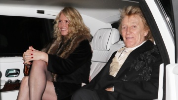 Το οικογενειακό δείπνο του Ροντ Στιούαρτ στο Λονδίνο - Δείτε φωτογραφίες
