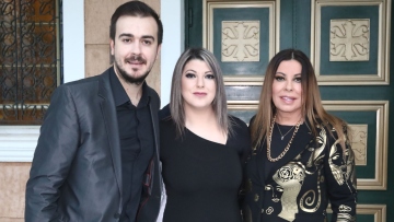 Άντζελα Δημητρίου: Η κόρη και ο γαμπρός της απαντούν για τη συνέντευξη που λέει ότι την εκμεταλλεύτηκαν