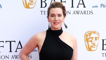 Η Κέιτ Γουίνσλετ αρνείται ότι έχει κάνει μπότοξ και αισθητικές επεμβάσεις: Το καλύτερό μου είναι όταν βλέπω γερασμένα χέρια