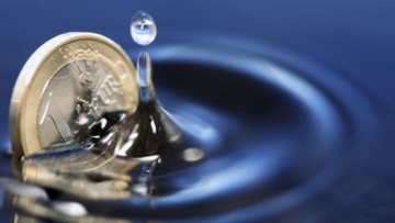 FT: Η Ελλάδα δεν έχει να πληρώσει μισθούς και συντάξεις, λένε αξιωματούχοι