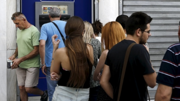 Τι γράφει ο διεθνής Τύπος για την επιβολή capital controls