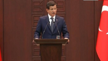 Νταβούτογλου: Δύο καμικάζι διέπραξαν την φονική επίθεση στην Άγκυρα 