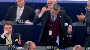 Βίντεο: Ο Σουλτς έδιωξε βουλευτή της Χρυσής Αυγής από συνεδρίαση της Ευρωβουλής