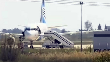 Αεροπειρατεία Κύπρος: Πήδηξαν για να σωθούν από το παράθυρο του πιλοτηρίου