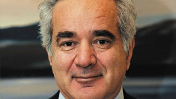 Ο Δημήτρης Παξινός υπέρ του προέδρου του ΣτΕ για τις τηλεοπτικές άδειες 