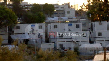 Λέσβος: Αστυνομικοί συνέλαβαν παράνομους μετανάστες στο Hot Spot της Μόριας