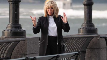 Η Μπριζίτ Μακρόν έδωσε μαθήματα μόδας στους δρόμους της Νέας Υόρκης