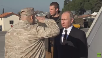 Στη Συρία ο Πούτιν: Ανακοίνωσε την απόσυρση των ρωσικών στρατευμάτων