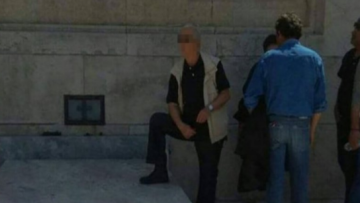 Σάλος στα social media με τον άνδρα που πάτησε τον Άγνωστο Στρατιώτη 