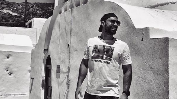 Σάκης Τανιμανίδης: Στη Σίφνο για τις τελικές λεπτομέρειες του γάμου 