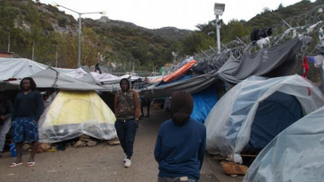 Deutsche Welle: «Κόλαση» η ζωή των προσφύγων στη Σάμο