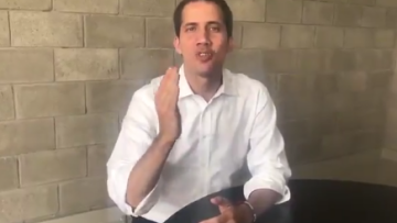  Ο Γκουαϊδό ανήγγειλε την είσοδο του πρώτου φορτίου ανθρωπιστικής βοήθειας στην Βενεζουέλα