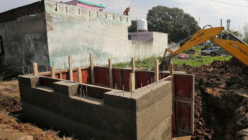 Η Ινδία κατασκευάζει 14 χιλιάδες καταφύγια στα σύνορα με το Πακιστάν 