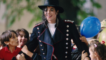 FBI: Έρευνα για τη δράση του «παιδόφιλου» Τζάκσον «θάφτηκε» επειδή... θα τον τιμούσε ο Ρίγκαν 