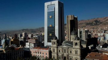 Με την πολυτελή κατοικία του Μοράλες απαντάει η ΝΔ στα tweets του Αλέξη Τσίπρα