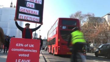 Brexit: Διαδηλώσεις στο Λονδίνο εν αναμονή της ψηφοφορίας για τη Συμφωνία Αποχώρησης