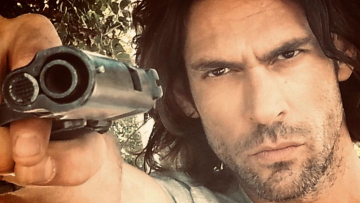 Ο Γιάννης Σπαλιάρας ξεκίνησε διεθνή καριέρα στην υποκριτική