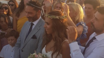 Παντρεύτηκε η παρουσιάστρια του ΣΚΑΪ Μαρία Βούσουλα στην Αντίπαρο