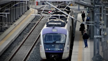 Ανεστάλη η απεργία στα τρένα: Κανονικά τα δρομολόγια Τρίτη και Τετάρτη