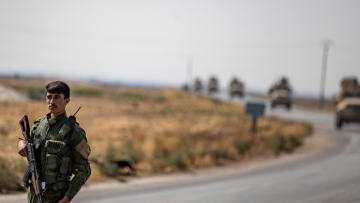 Συριακό: Αποσύρθηκαν δυνάμεις των ΗΠΑ από τη μεγαλύτερη βάση στη βόρεια Συρία