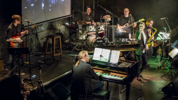 Στέφανος Κορκολής - Σοφία Μανουσάκη: Οι Μουσικές τους Ιστορίες ξεκίνησαν με «sold out» στις Γραμμές