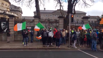 Εκλογές στην Ιρλανδία: Σώμα με σώμα τα τρία μεγάλα κόμματα σύμφωνα με τα exit poll