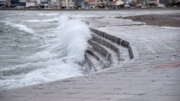 Καιρός: Βροχές και σποραδικές καταιγίδες στα ανατολικά και νότια - Συννεφιά στην Αθήνα