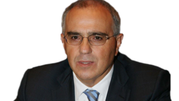 Νίκος Καραμούζης