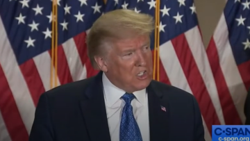 Τραμπ: «Άρρωστη γυναίκα η Πελόσι, με πολλά ψυχολογικά προβλήματα»