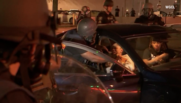 Νέο περιστατικό αστυνομικής βίας στις ΗΠΑ: Χρησιμοποίησαν τέιζερ σε ζευγάρι στην Ατλάντα (βίντεο)