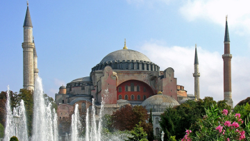 Λίνα Μενδώνη προς κράτη - μέλη της UNESCO:«Η Αγία Σοφία εργαλειοποιείται για να εξυπηρετήσει πολιτικές σκοπιμότητες»