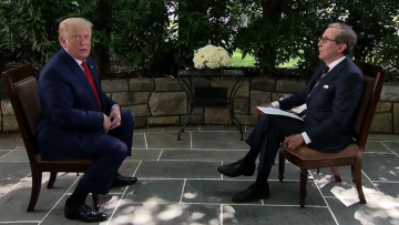 «Ναυάγιο» η συνέντευξη Τραμπ στο Fox: Τον «άδειασε» ο δημοσιογράφος του δικτύου