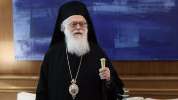 Στην εντατική του «Ευαγγελισμού» με κορωνοϊό ο Αρχιεπίσκοπος Αναστάσιος - Ελεγχόμενη η κατάστασή του 