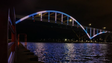 Αντετοκούνμπο: Στα «γαλανόλευκα» γέφυρα στο Μιλγουόκι προς τιμήν του «Greek Freak»