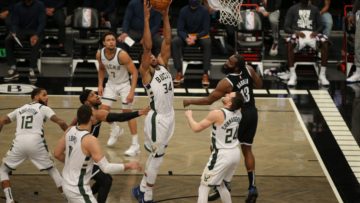 NBA, Νετς-Μπακς 125-123: O Γιάννης ήταν μόνος στην... τιτανομαχία απέναντι σε Ντουράντ-Χάρντεν - Δείτε βίντεο