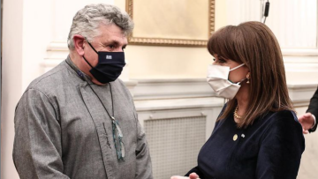 Λευτέρης Λαζάρου: Αποκάλυψε τα μυστικά για το μενού που ετοίμασε για το επίσημο δείπνο στο Προεδρικό Μέγαρο