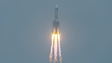 Εκτός ελέγχου κινεζικός πύραυλος 21 τόνων: Ανησυχία των ειδικών μην πέσει σε κατοικημένη περιοχή –Δείτε βιντεο