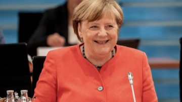 Αισιόδοξη η Μέρκελ για το καλοκαίρι: Διακοπές για όλους τους Ευρωπαίους