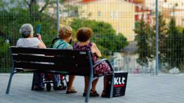 Πώς θα επιλέξουν φορέα και θα βγουν νωρίτερα στη σύνταξη 10.000 παράλληλα ασφαλισμένοι - Η νέα διάταξη