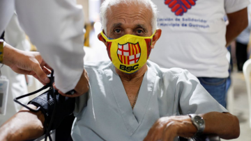 Πανδημια-Ισημερινός: Σε εφαρμογή τίθεται το σχέδιο εμβολιασμού 9 εκατ. πολιτών σε 100 ημέρες 