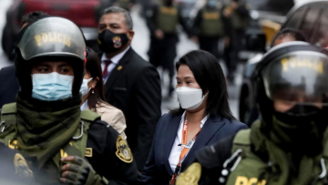 Περού: Εν αναμονή των εκλογικών αποτελεσμάτων εξετάζεται αίτημα να προφυλακιστεί ξανά η υποψήφια Κέικο Φουχιμόρι