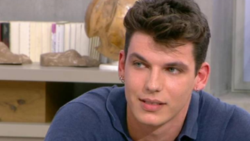 Βασίλης Μίχας: «Με δάγκωσε ένας Κινέζος ταξιτζής και μας έβαλαν μέσα»