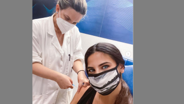 Χριστίνα Μπόμπα: Έκανε την πρώτη δόση - «Δεν χρειάζεται να με βρίζετε επειδή είπα την άποψή μου για τον εμβολιασμό»