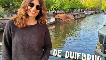 Πόπη Τσαπανίδου: Χορεύει με τον εγγονό της το «Ερωτεύτηκα» της Έλλης Κοκκίνου