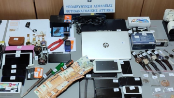 Εξαρθρώθηκε συμμορία που διέπραττε διαρρήξεις σε σπίτια - Η λεία τους εκτιμάται σε πάνω από 500.000 ευρώ 