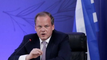 Καραμανλής προς Τσίπρα για τις αρχαιότητες στο Μετρό Θεσσαλονίκης: Εμείς δεν εγκαινιάζουμε μουσαμάδες... 